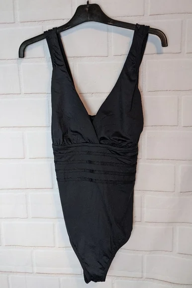 La Blanca black swimsuit island goddess - Picture 6 of 9